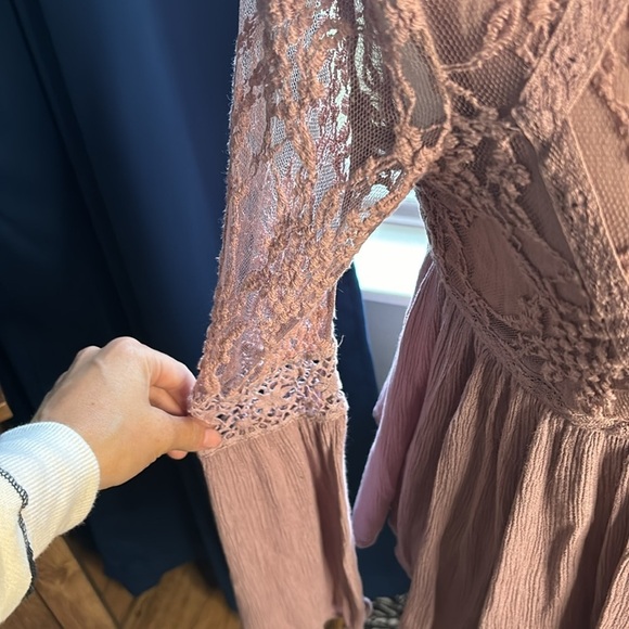 American Eagle Outfitters Lace Blouse - Picture 2 of 5